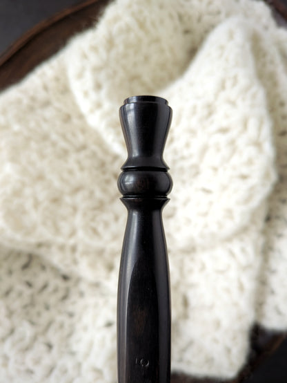 H 5mm Blackwood Ergonomic Wood Crochet Hook
