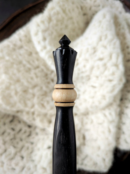 H 5mm Blackwood & Maple Ergonomic Wood Crochet Hook