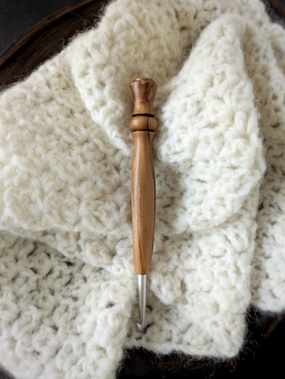 I 5.5mm Olivewood Ergonomic Wood Crochet Hook