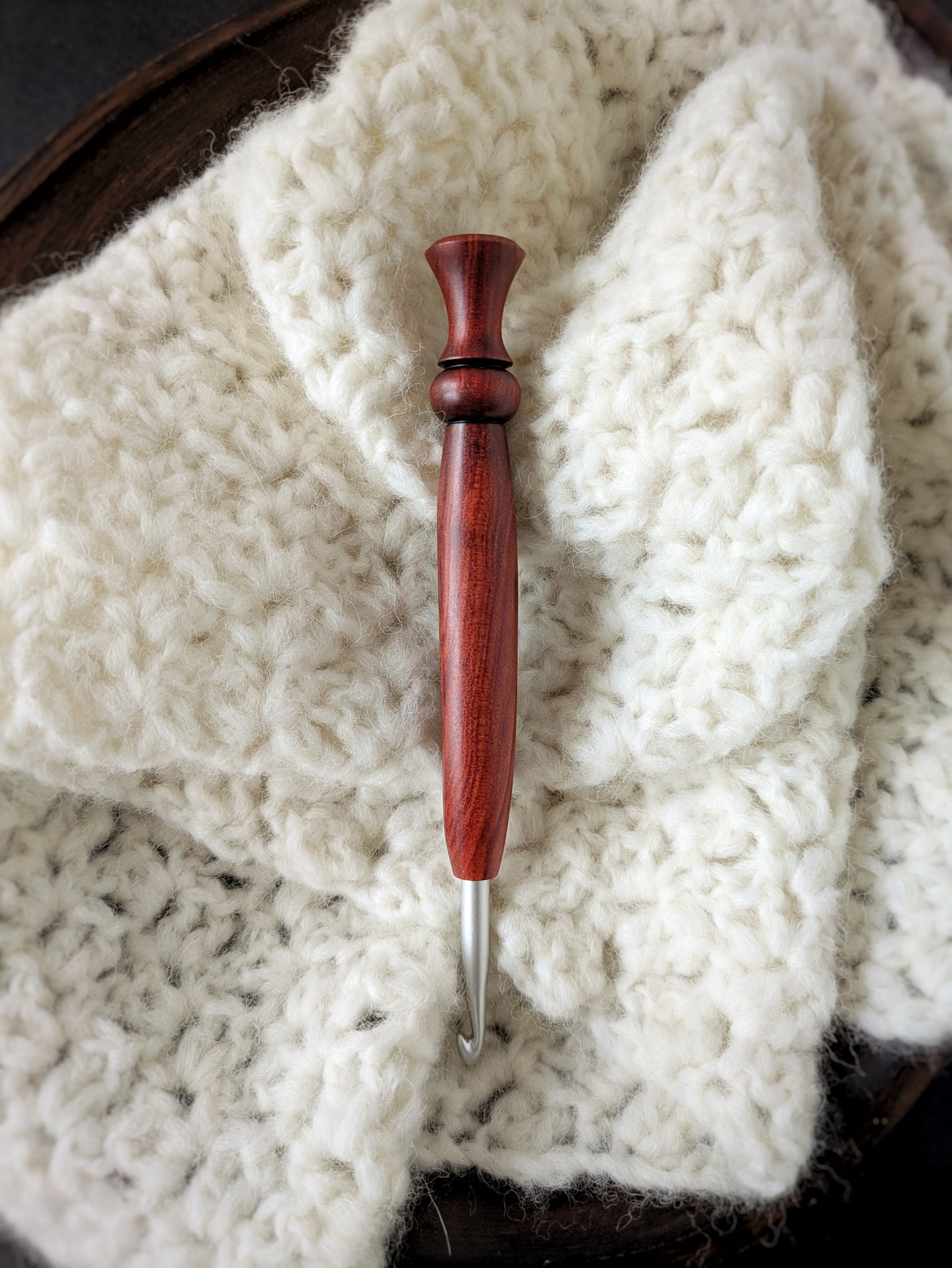 I 5.5mm Redheart Ergonomic Wood Crochet Hook