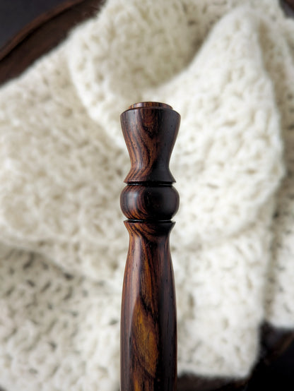 I 5.5mm Cocobolo Ergonomic Wood Crochet Hook