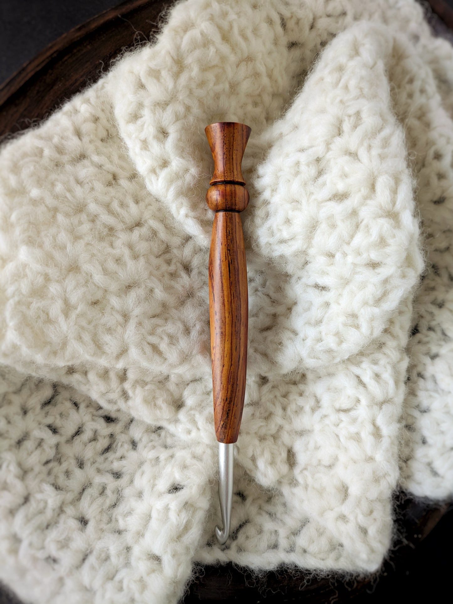 J 6mm Cocobolo Ergonomic Wood Crochet Hook