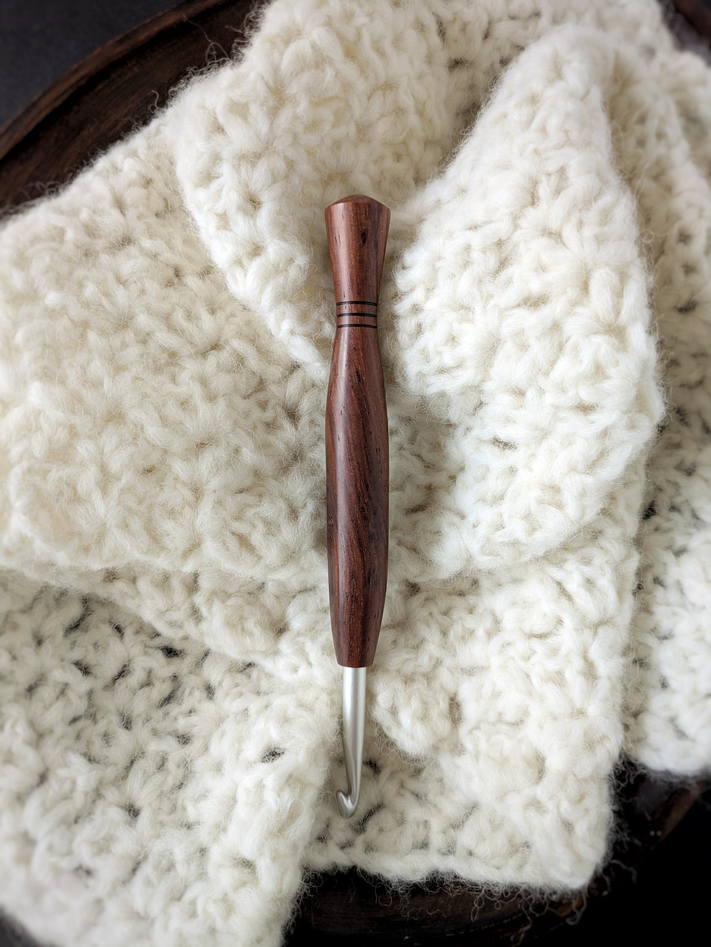 J 6mm Rosewood Ergonomic Wood Crochet Hook