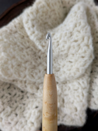 J 6mm Birdseye Maple Ergonomic Wood Crochet Hook