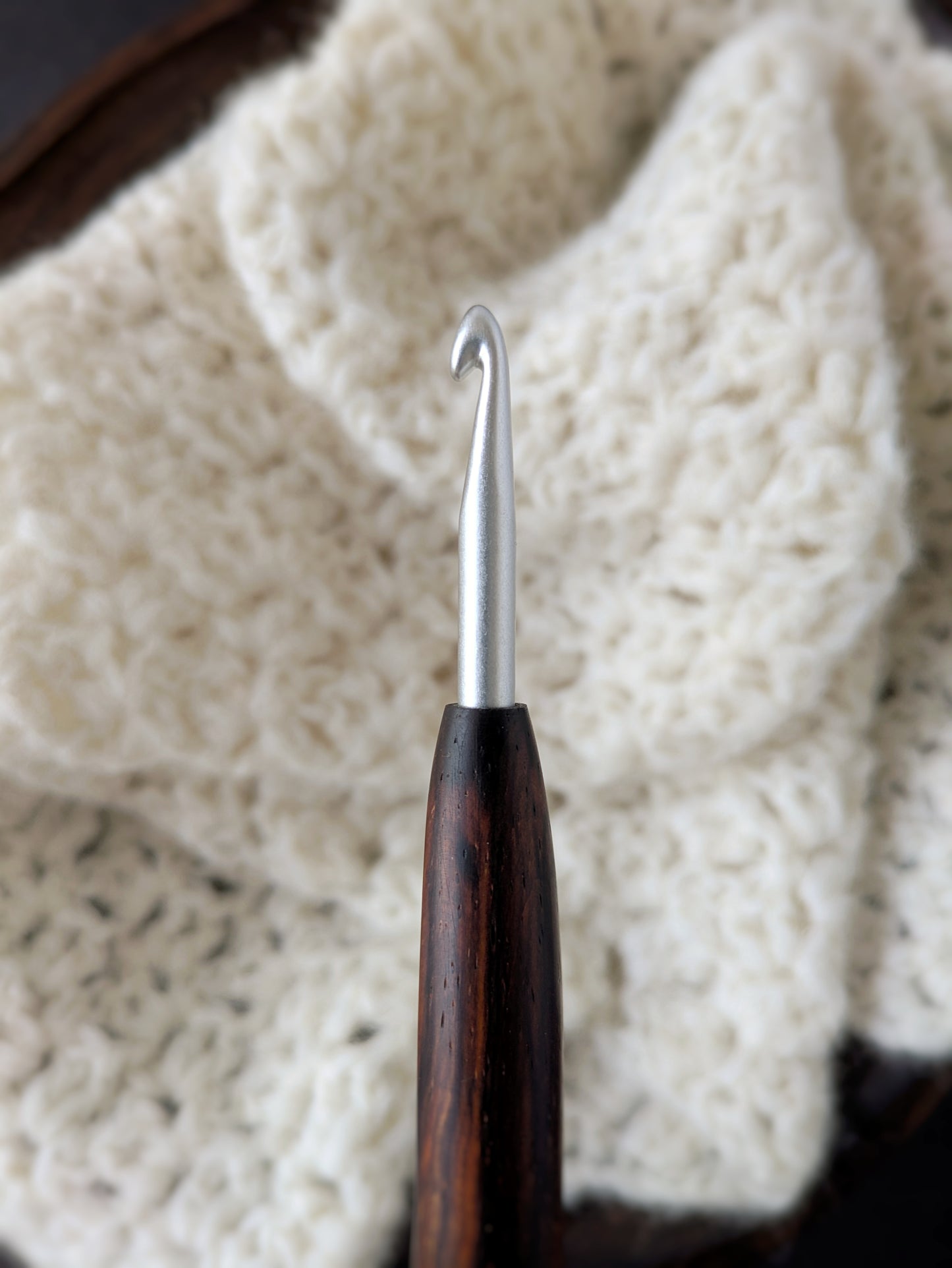 J 6mm Cocobolo Ergonomic Wood Crochet Hook