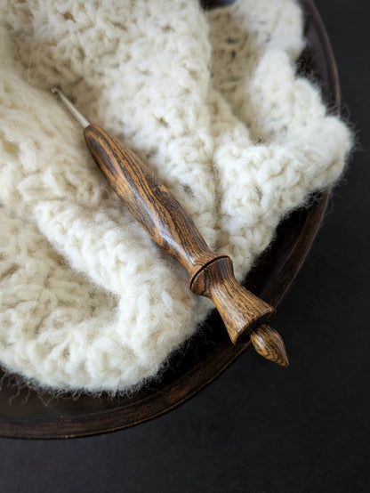 G 4mm Bocote Ergonomic Wood Crochet Hook