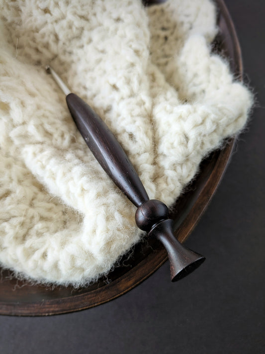 G 4mm Cocobolo Ergonomic Wood Crochet Hook