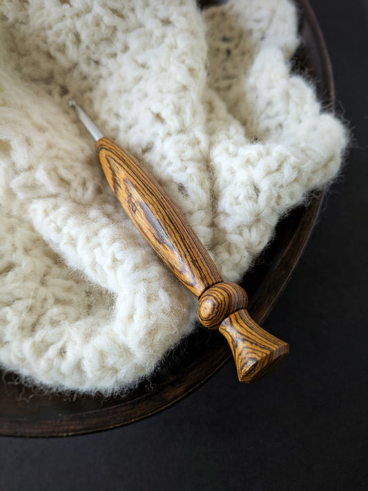 7 4.5mm Bocote Ergonomic Wood Crochet Hook