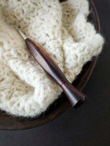 H 5mm Gonçalo Ergonomic Wood Crochet Hook