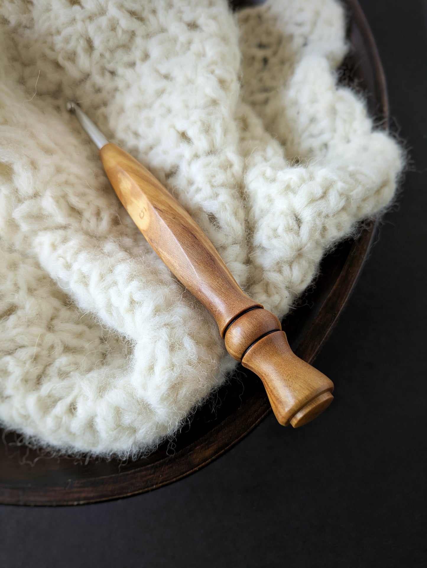 H 5mm Olivewood Ergonomic Wood Crochet Hook