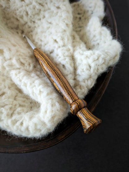H 5mm Bocote Ergonomic Wood Crochet Hook
