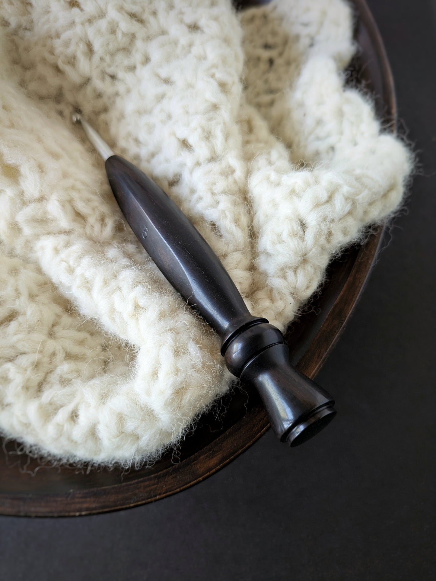 H 5mm Blackwood Ergonomic Wood Crochet Hook