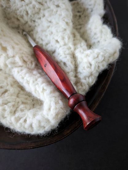 J 6mm Redheart Ergonomic Wood Crochet Hook
