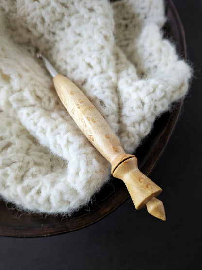 J 6mm Birdseye Maple Ergonomic Wood Crochet Hook