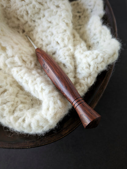 C 2.75mm Rosewood Ergonomic Wood Crochet Hook