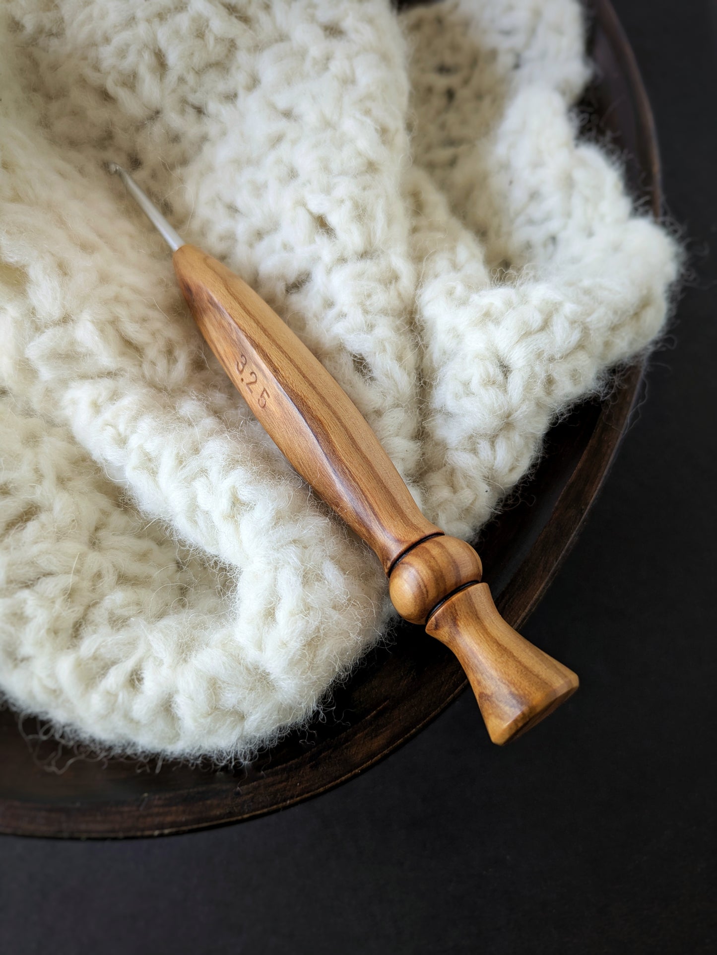 D 3.25mm Olivewood Ergonomic Wood Crochet Hook