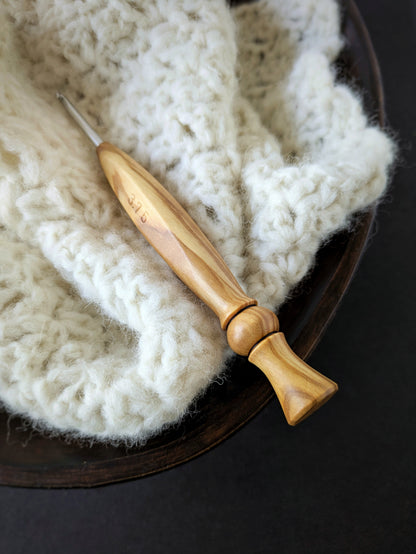 F 3.75mm Olivewood Ergonomic Wood Crochet Hook