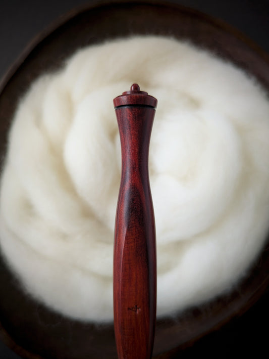 G 4mm Redheart Ergonomic Wood Crochet Hook