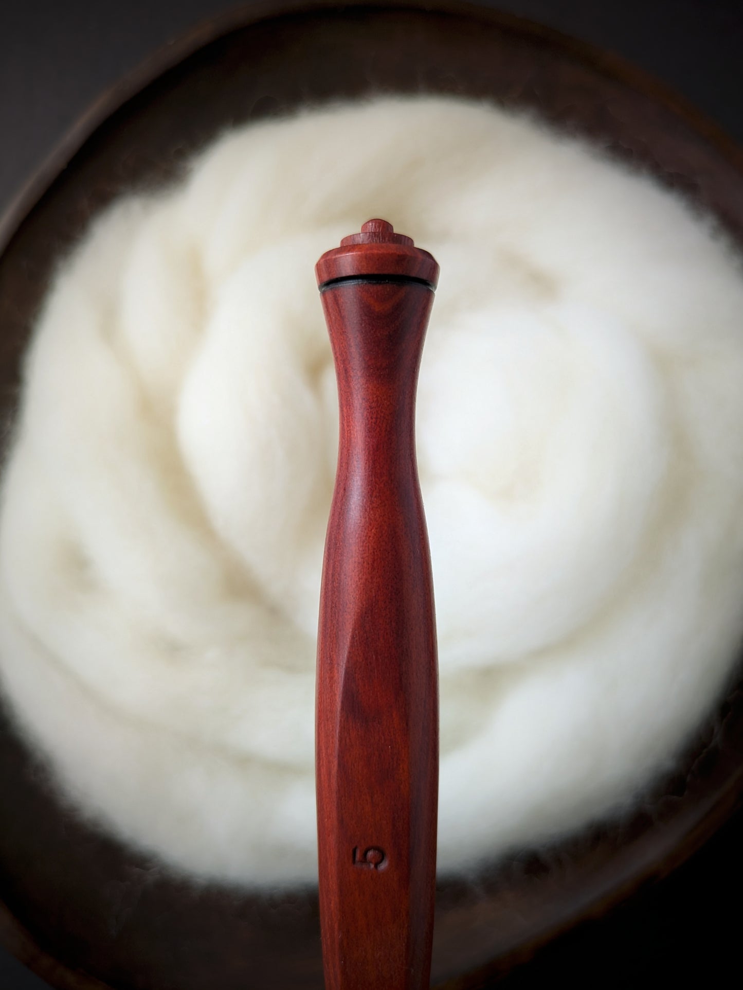 H 5mm Redheart Ergonomic Wood Crochet Hook