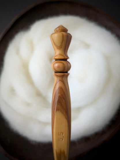 I 5.5mm Olivewood Ergonomic Wood Crochet Hook
