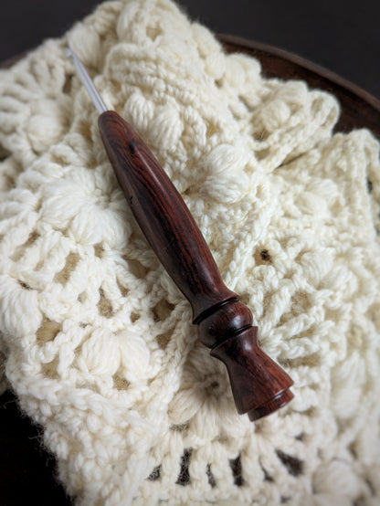 G 4mm Rosewood Ergonomic Wood Crochet Hook RTS