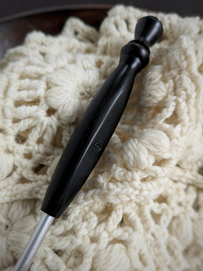 H 5mm Indian Ebony Ergonomic Wood Crochet Hook RTS