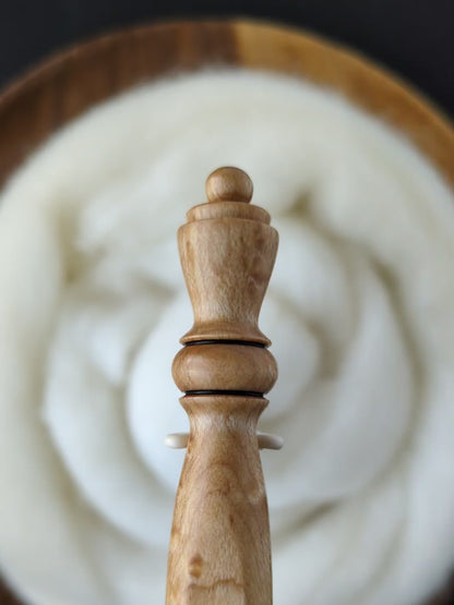 G 4mm Birdseye Maple Ergonomic Wood Crochet Hook