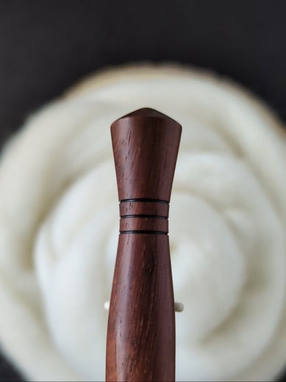 G 4mm Rosewood Ergonomic Wood Crochet Hook
