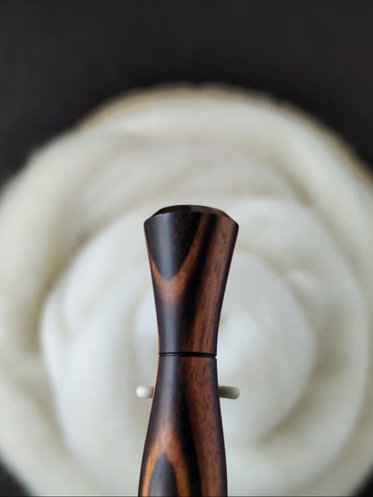 H 5mm Gonçalo Ergonomic Wood Crochet Hook