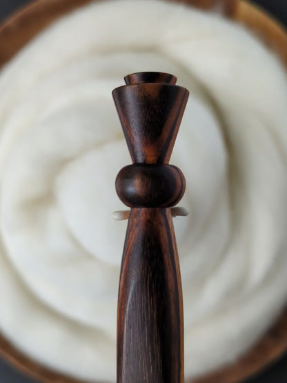 I 5.5mm Gonçalo Ergonomic Wood Crochet Hook