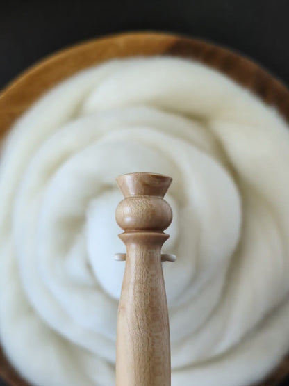 G 4mm Birdseye Maple Ergonomic Wood Crochet Hook